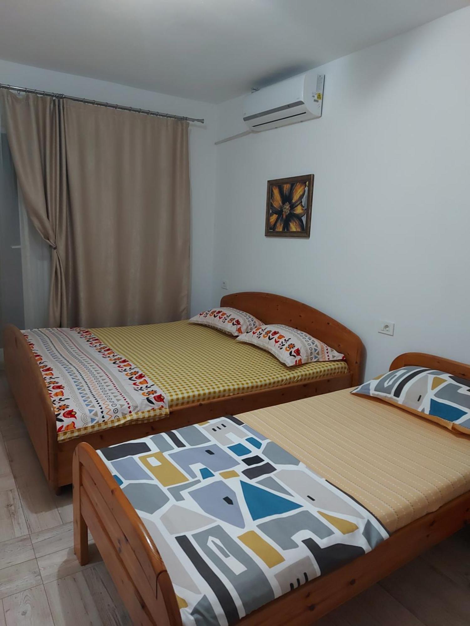Hotel Casa Dalys Orşova Exterior foto